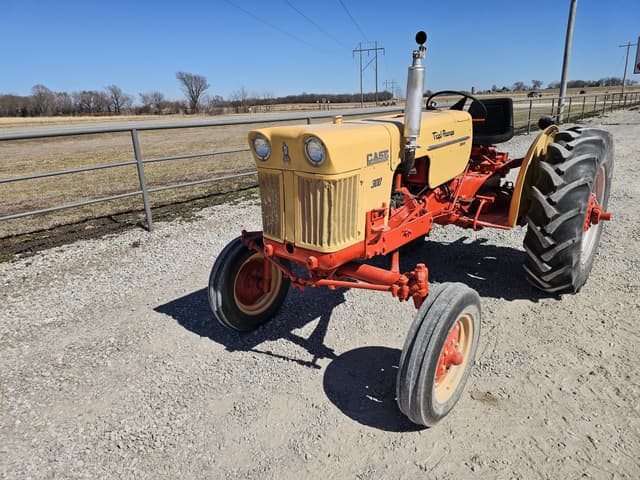 Image of J.I. Case 311-B equipment image 2