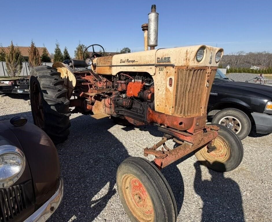 1958 J.I. Case 700 Equipment Image0