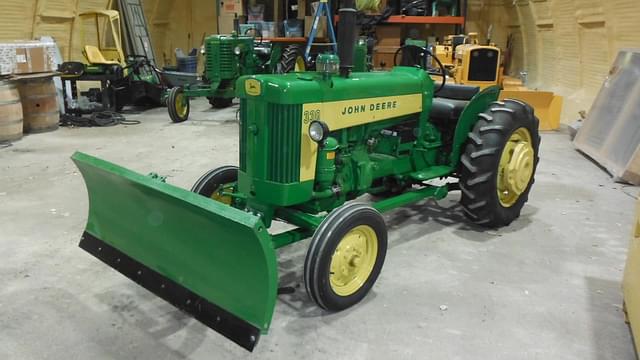 Image of John Deere 330 equipment image 1