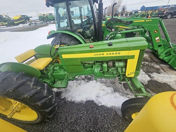 Image of John Deere 420 equipment image 1