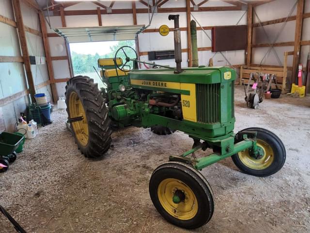 Image of John Deere 520 equipment image 2
