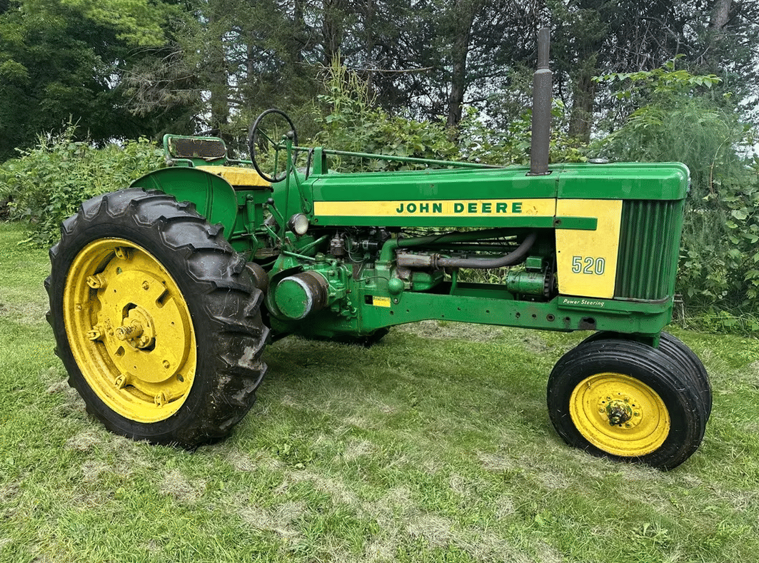 Image of John Deere 520 Image 1