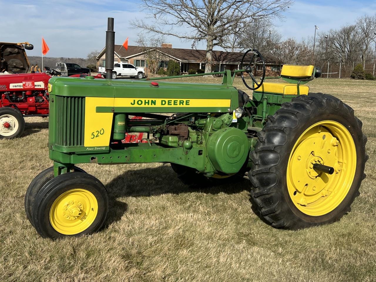 Main image John Deere 520