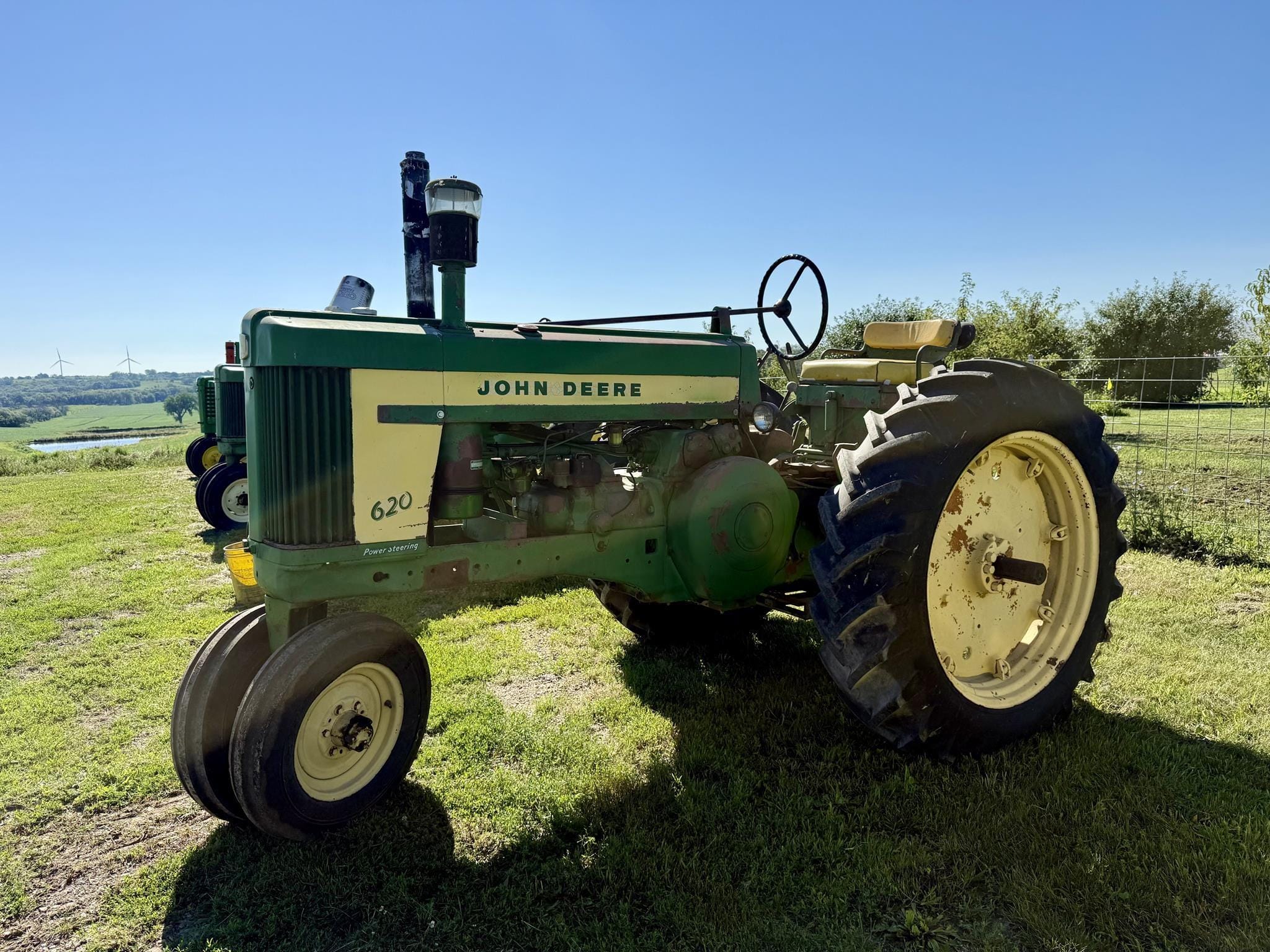 1958 John Deere 620 Equipment Image0