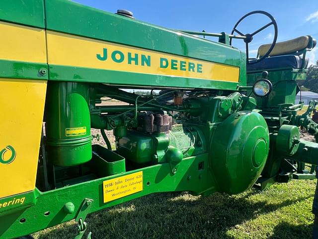 Image of John Deere 620 equipment image 1