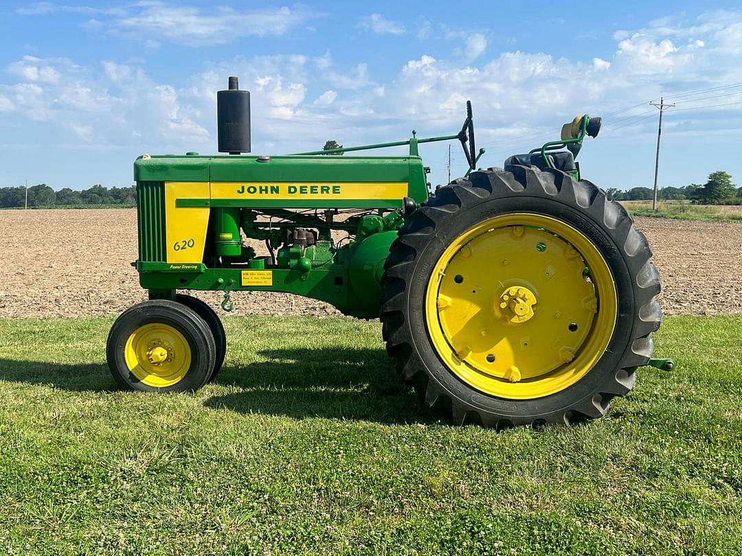 Image of John Deere 620 Primary image