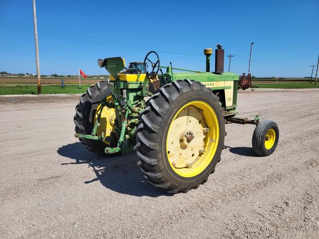 Image of John Deere 620 equipment image 2