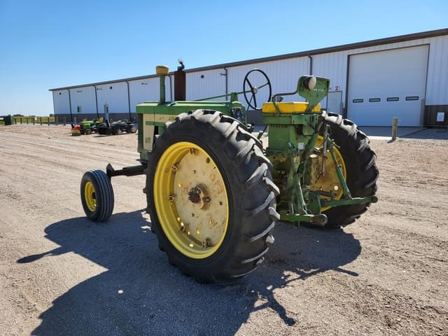 Image of John Deere 620 equipment image 3