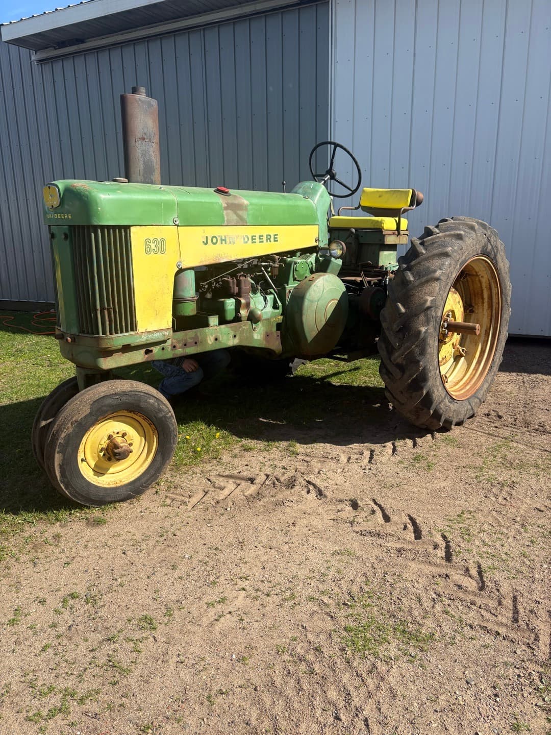 Image of John Deere 630 Image 0