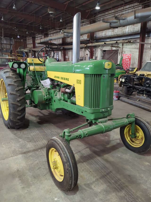 Image of John Deere 630 equipment image 1