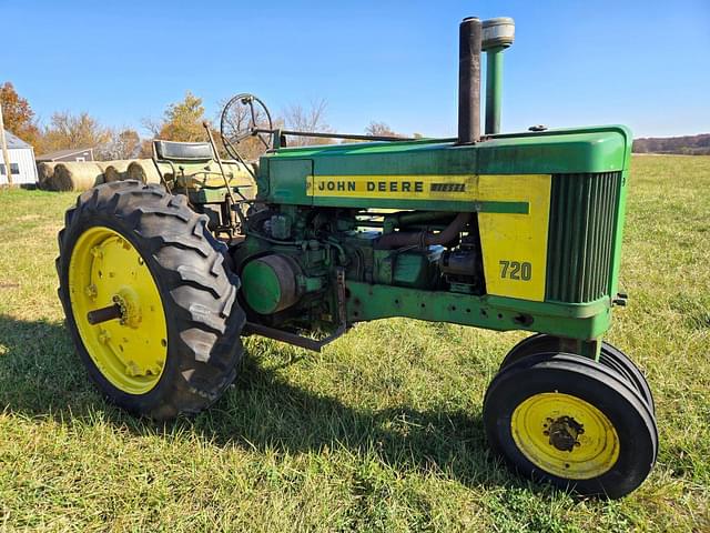 Image of John Deere 720 equipment image 4