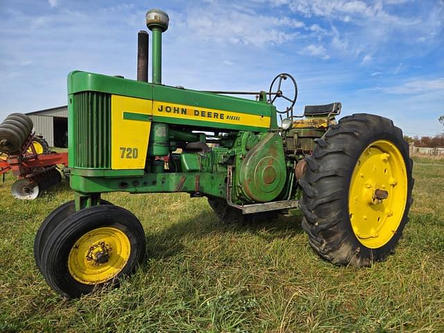 Image of John Deere 720 equipment image 2