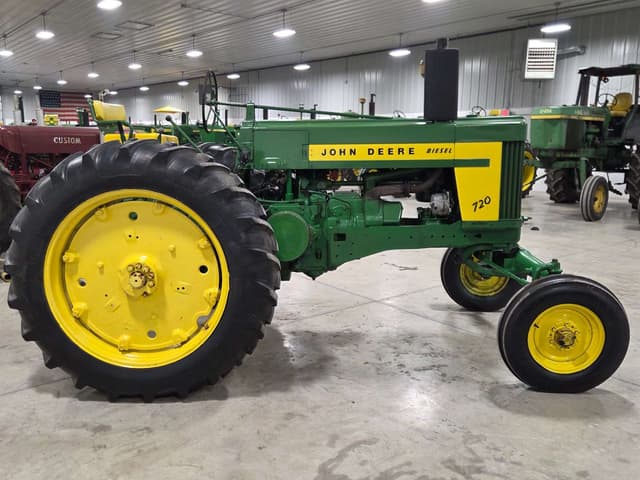 Image of John Deere 720 equipment image 3