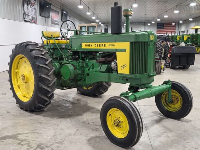 Image of John Deere 720 equipment image 2