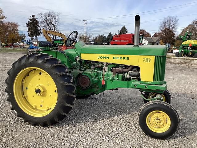 Image of John Deere 730 equipment image 1