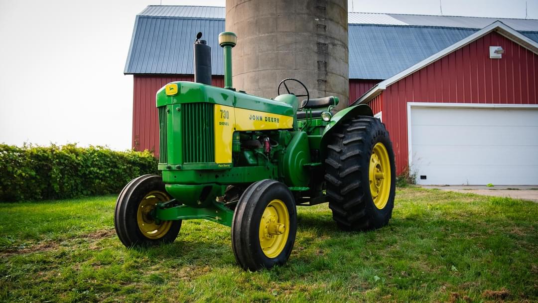 Image of John Deere 730 Primary image