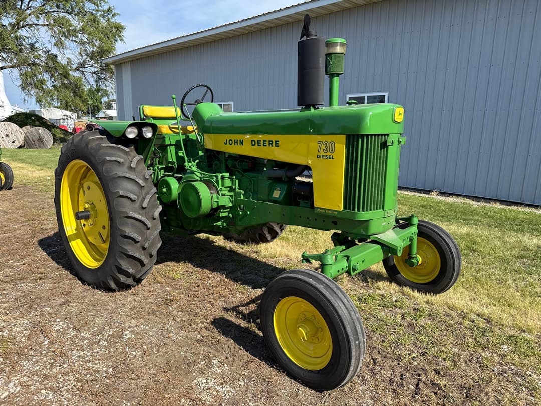 Image of John Deere 730 Primary image