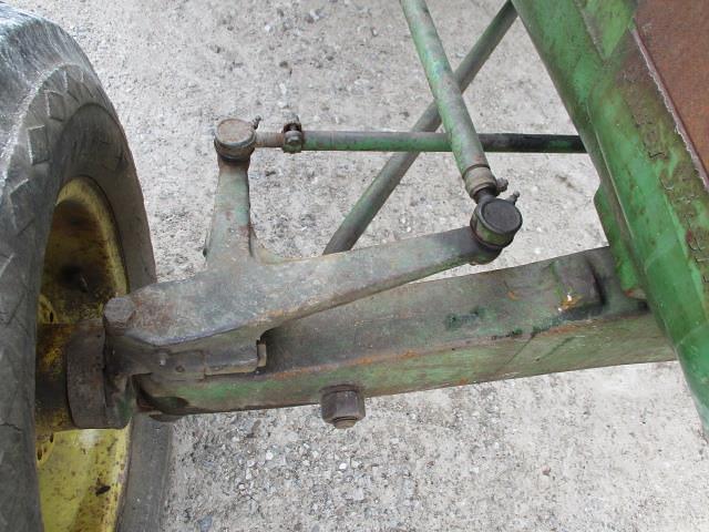 Main image John Deere 820 44