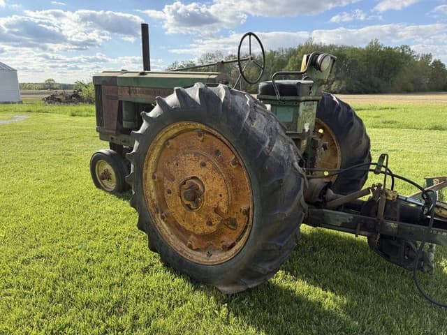 Image of John Deere 620 equipment image 3