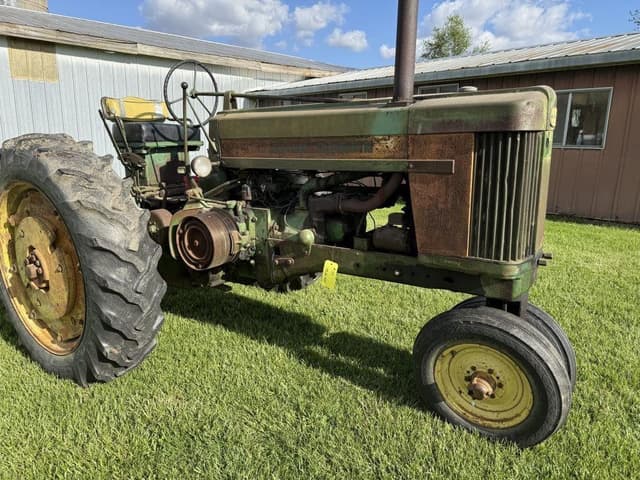 Image of John Deere 620 equipment image 1