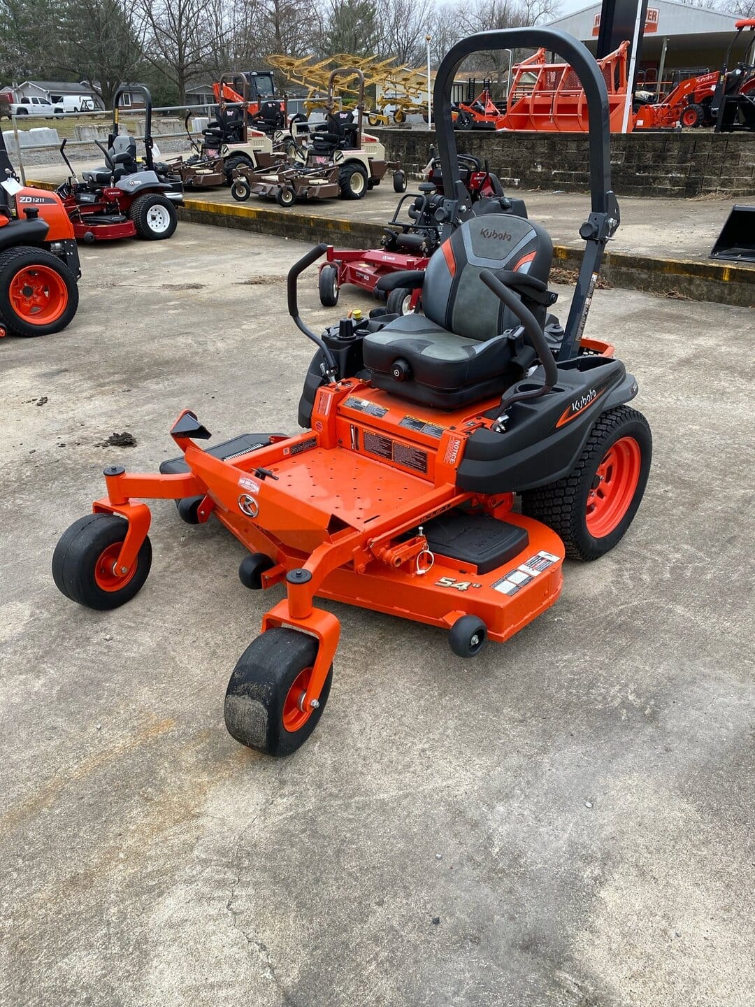 Kubota Z422KW Equipment Image0