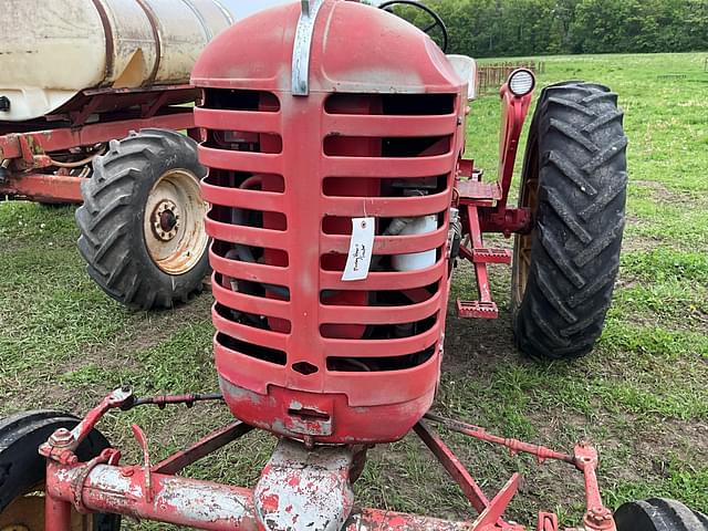 Image of Massey-Harris 444 equipment image 2