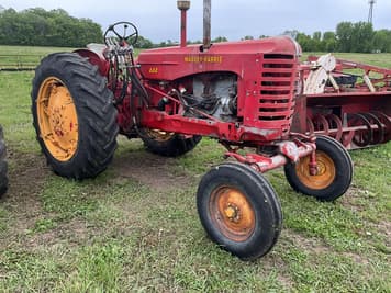 Main image Massey-Harris 444