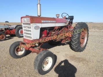 Main image International Harvester 460