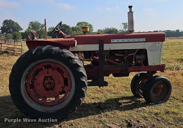 Image of Farmall 460 equipment image 3