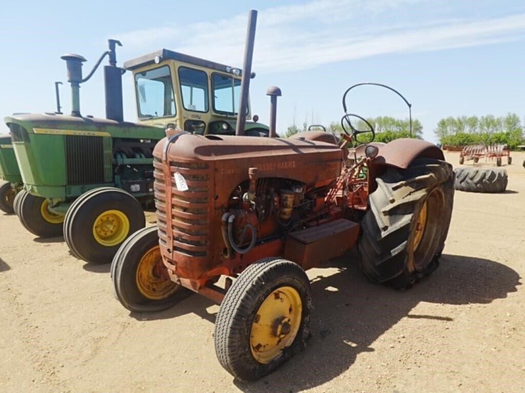 1958 Massey-Harris 555 Equipment Image0