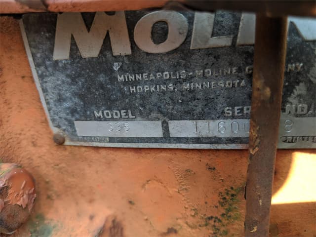 Image of Minneapolis-Moline 335 equipment image 4