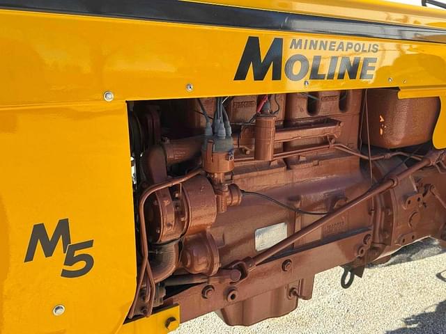 Image of Minneapolis-Moline M-5 equipment image 3