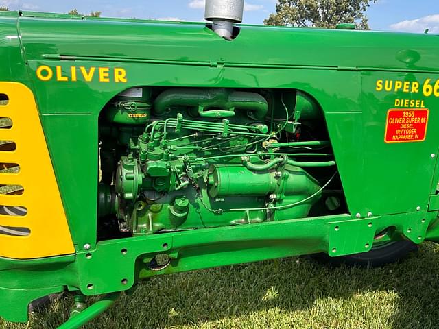 Image of Oliver Super 66 equipment image 4