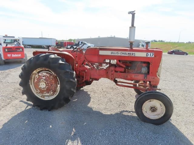 Image of Allis Chalmers D17 equipment image 4