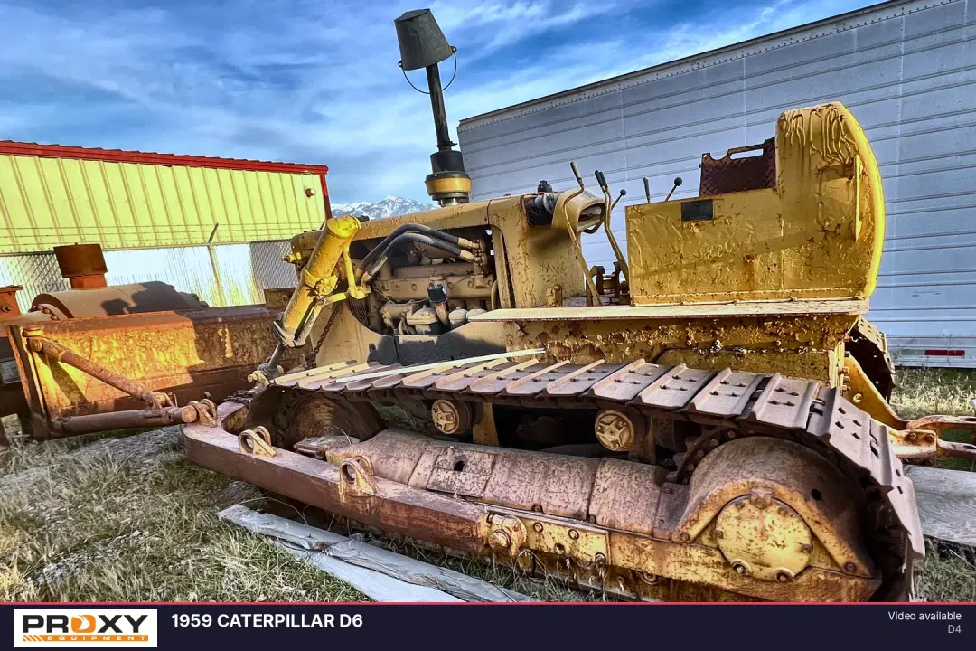 Image of Caterpillar D6B Primary image