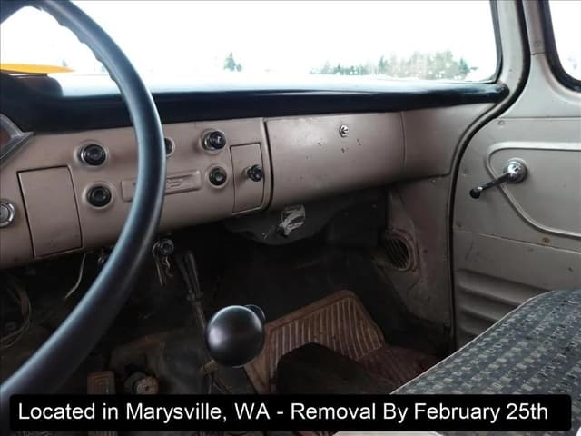 Image of Chevrolet Viking 60 equipment image 4