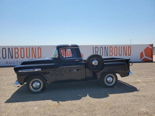 Image of Chevrolet Apache equipment image 1