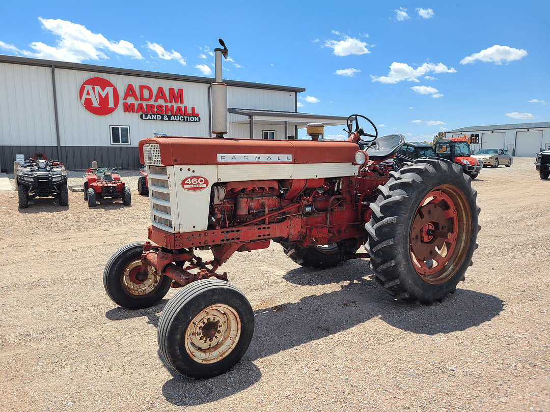 Image of Farmall 460 Primary image