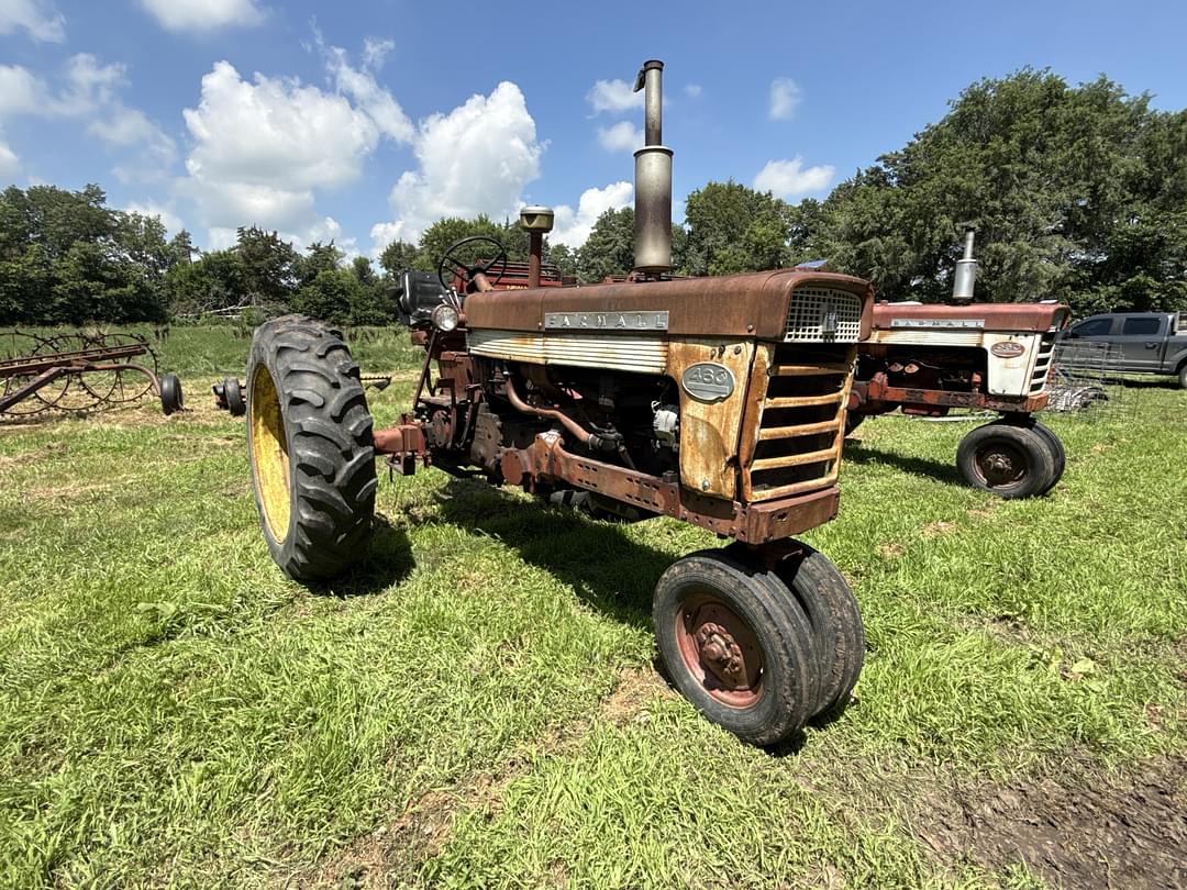 Image of Farmall 460 Primary image