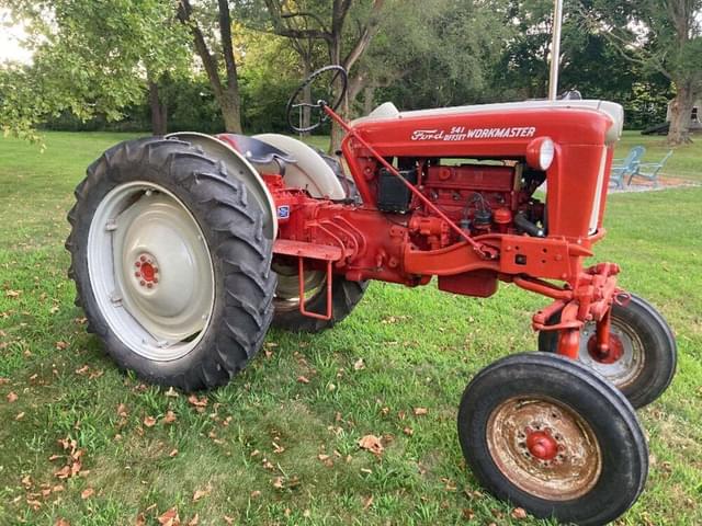 Image of Ford 541 equipment image 3