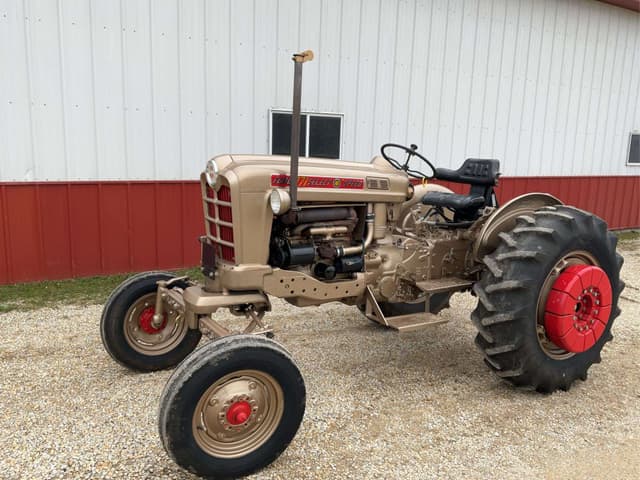 Image of Ford 971 equipment image 1
