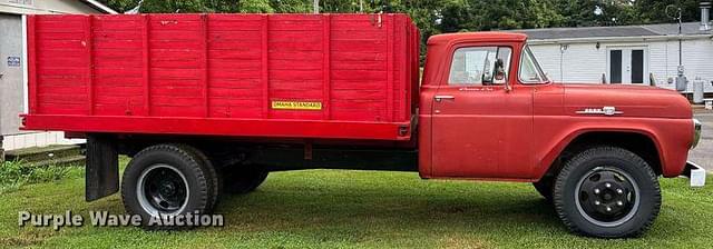 Image of Ford F-600 equipment image 3