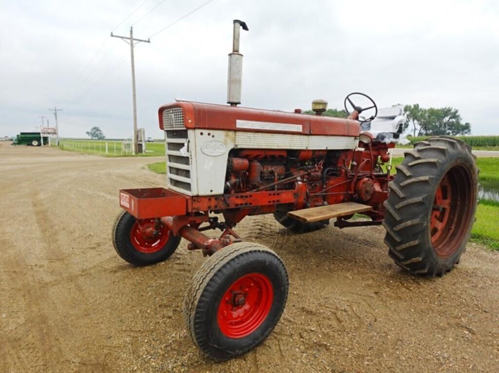 Image of International Harvester 560 Primary image