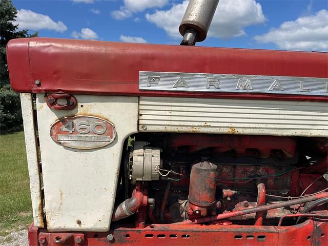 Image of International Harvester 460 equipment image 1