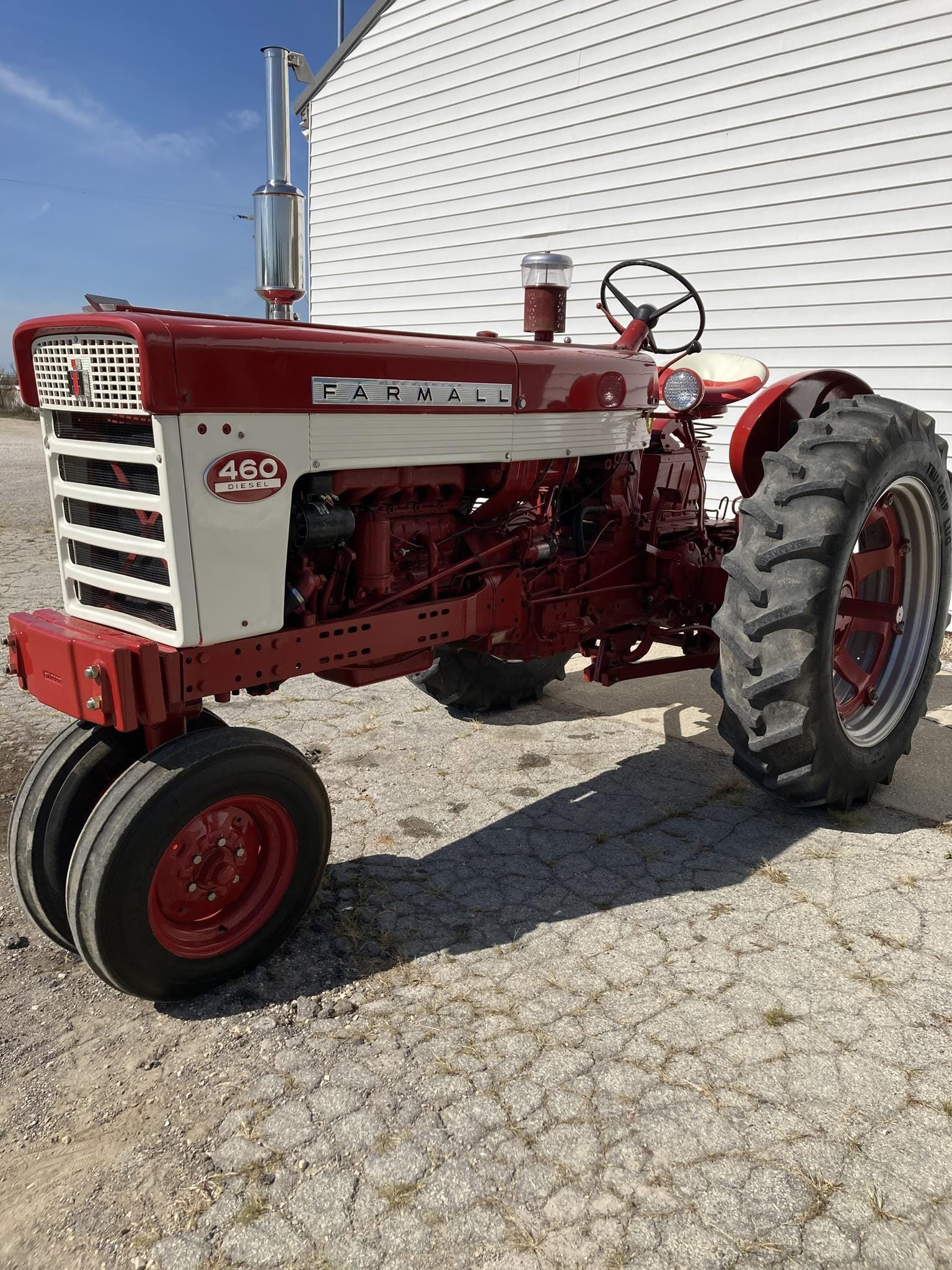 1959 International Harvester 460 Equipment Image0