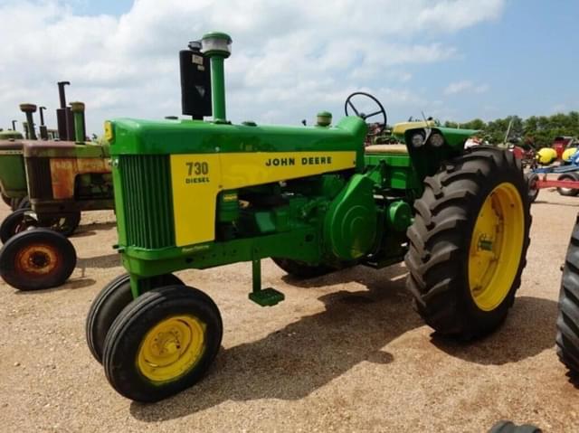 Image of John Deere 730 equipment image 1