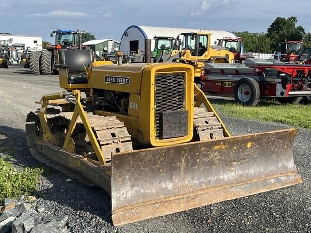 Image of John Deere 440C equipment image 1
