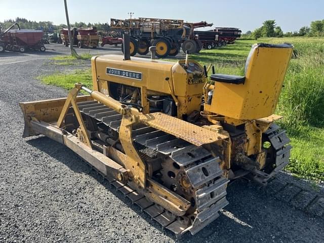 Image of John Deere 440C equipment image 3