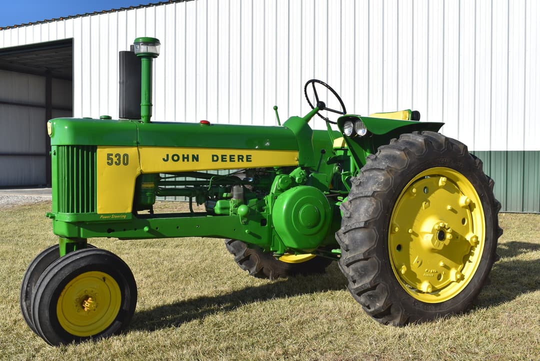 Image of John Deere 530 Primary image
