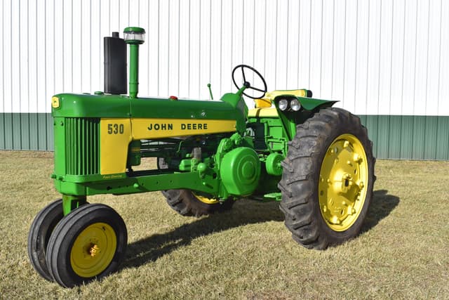 Image of John Deere 530 equipment image 1